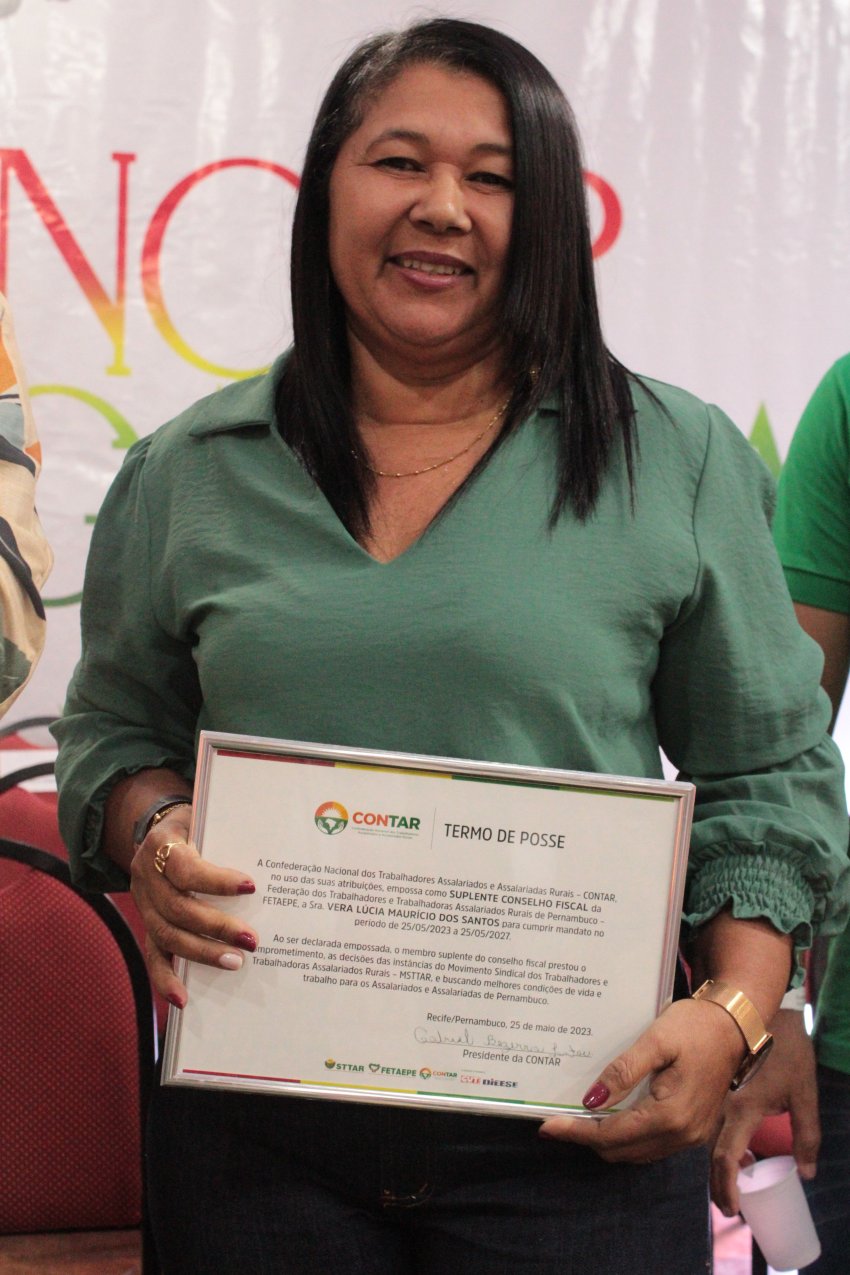 VERA LÚCIA MAURÍCIO DOS SANTOS